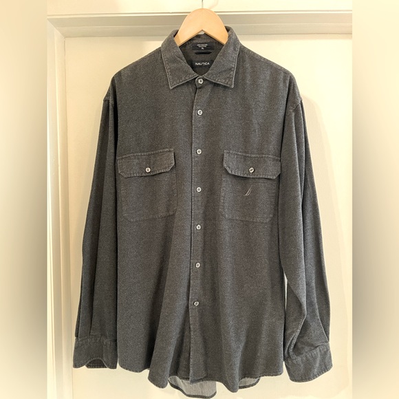 Mens nautica long sleeve flannel shirt. Size XL, dark grey, long sleeves. EUC - Picture 1 of 7